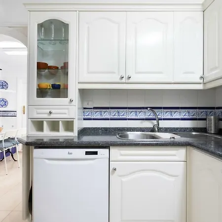 Home2book Stunning Ocean Views Pool 度假居