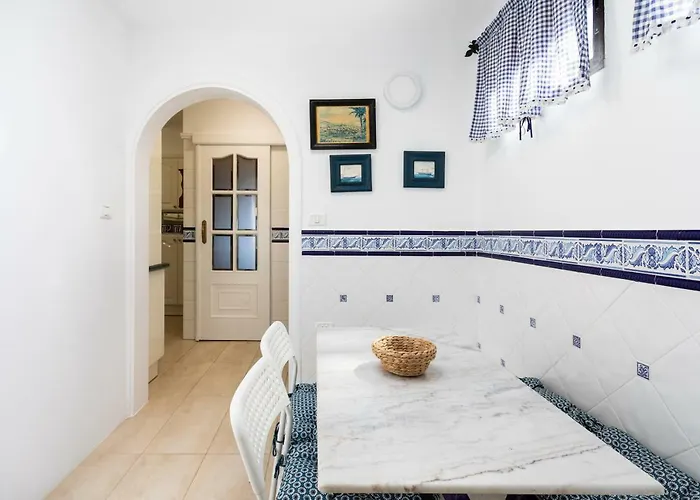 Home2book Stunning Ocean Views Pool 度假居 Radazul