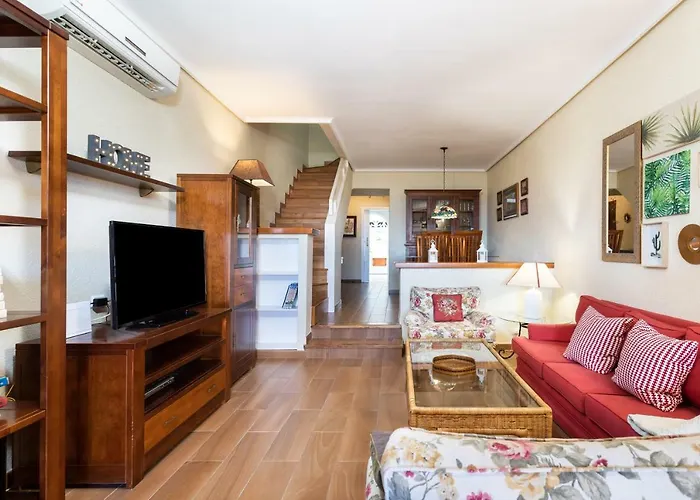 Home2book Stunning Ocean Views Pool 펜션 *